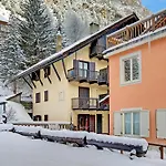 Rochebrune 200m From - Happy * クラヴィエーレ
