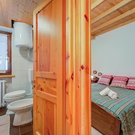 Apartman Rochebrune 200m From - Happy